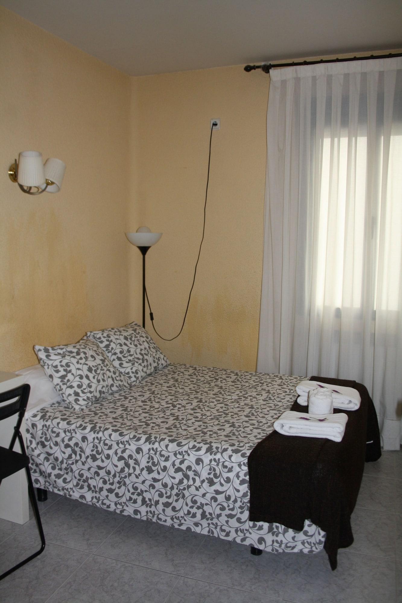 Hostal Rofer Μαδρίτη Εξωτερικό φωτογραφία