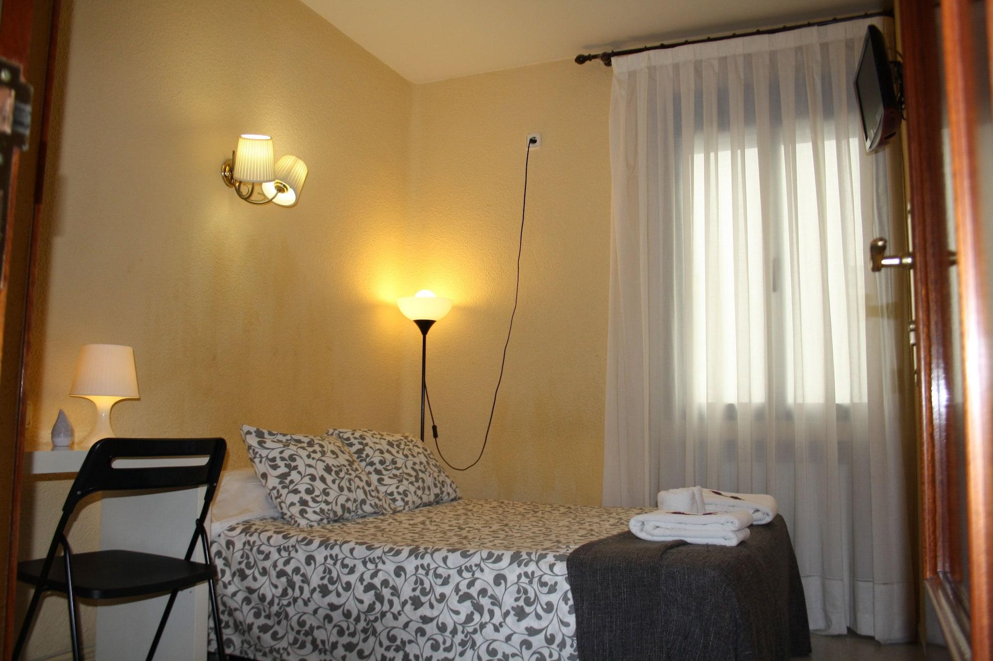 Hostal Rofer Μαδρίτη Εξωτερικό φωτογραφία