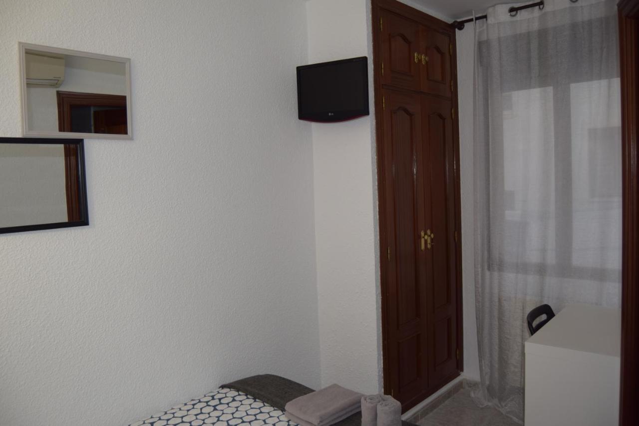 Hostal Rofer Μαδρίτη Εξωτερικό φωτογραφία