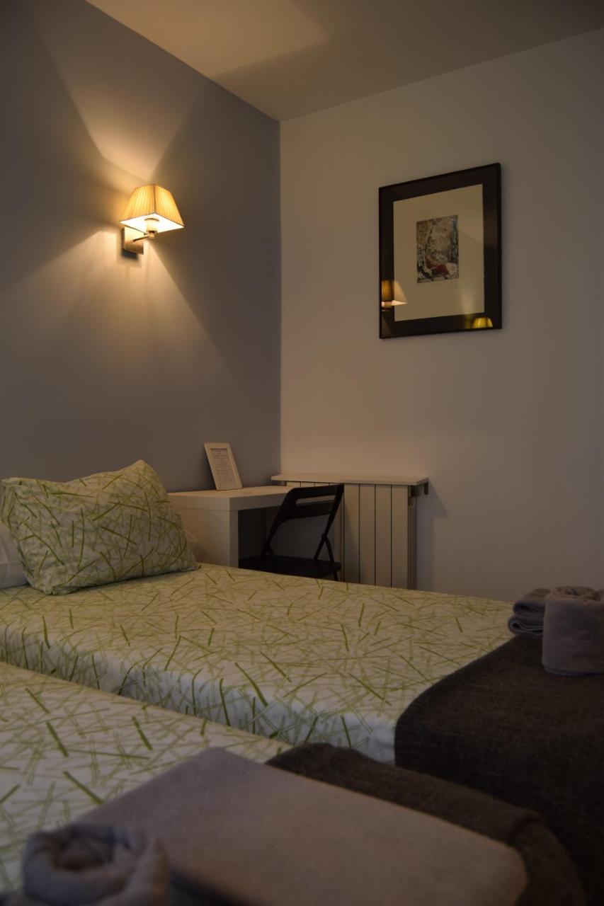 Hostal Rofer Μαδρίτη Εξωτερικό φωτογραφία