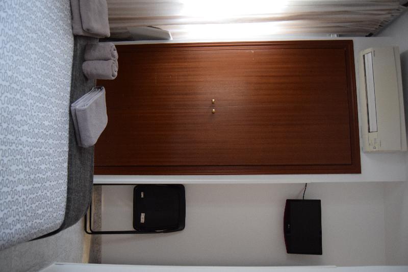 Hostal Rofer Μαδρίτη Εξωτερικό φωτογραφία