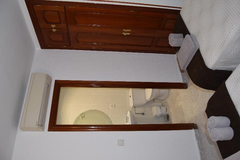 Hostal Rofer Μαδρίτη Εξωτερικό φωτογραφία