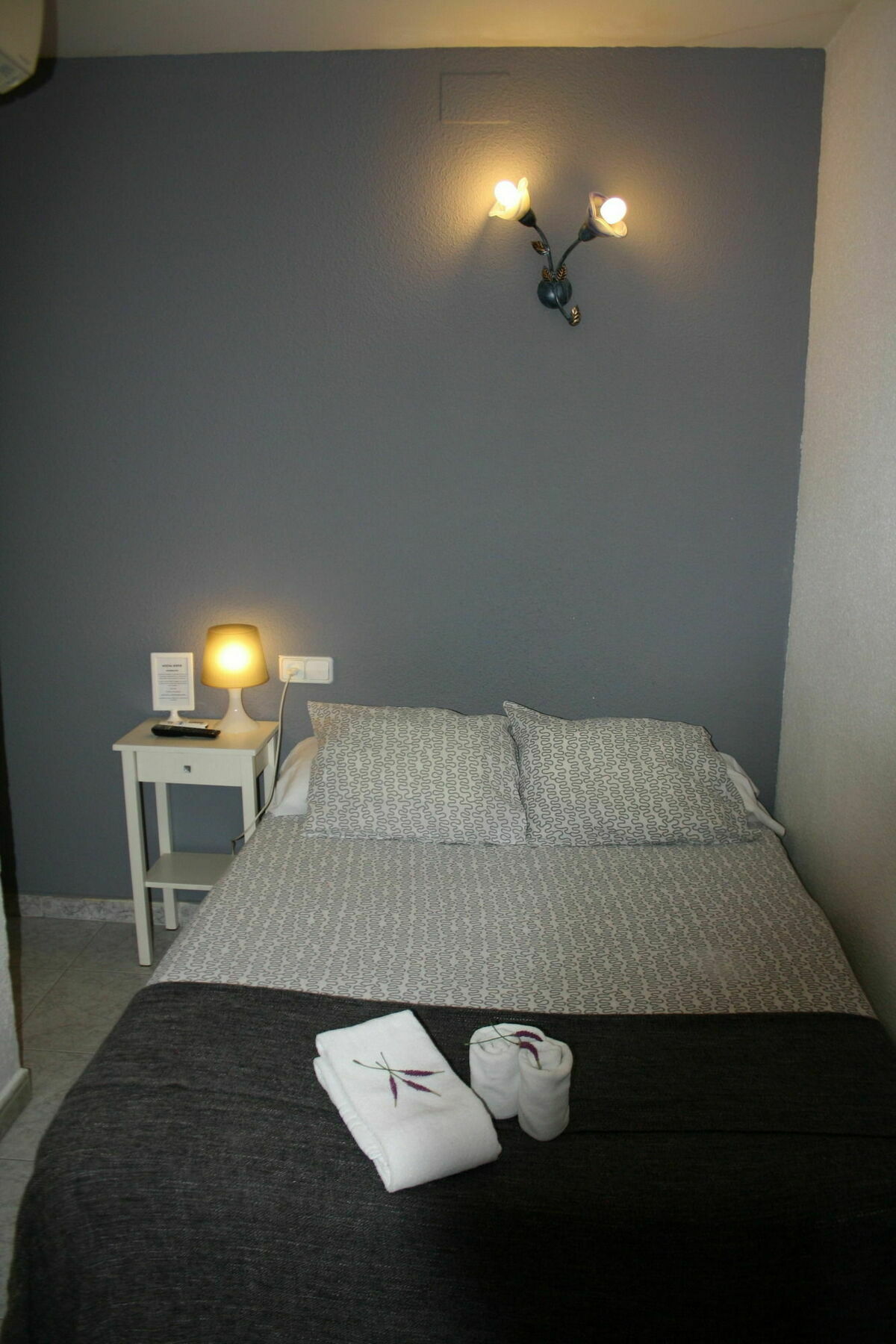 Hostal Rofer Μαδρίτη Εξωτερικό φωτογραφία