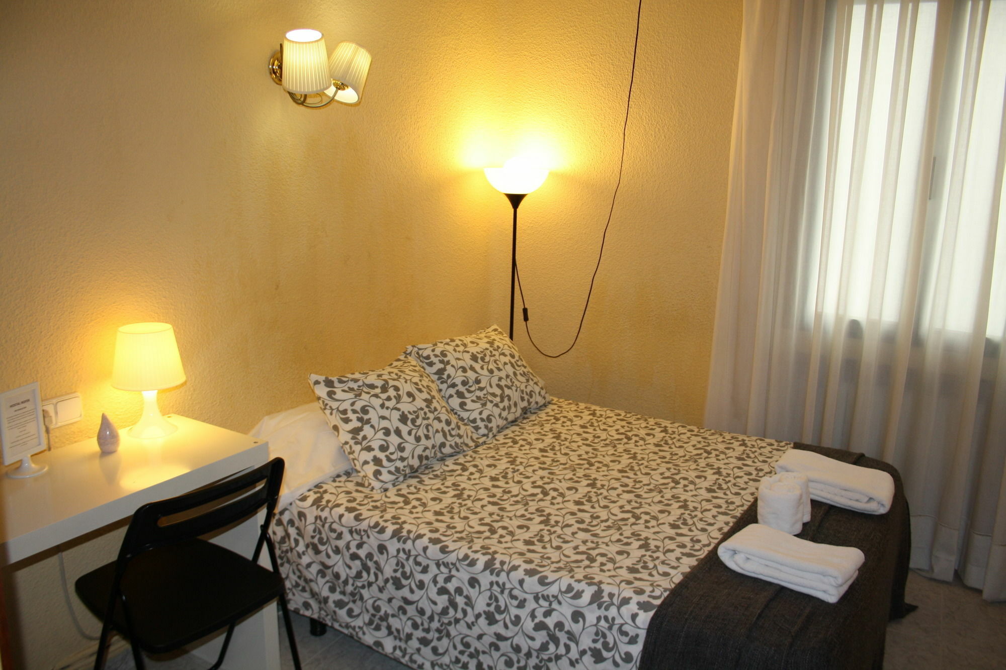 Hostal Rofer Μαδρίτη Εξωτερικό φωτογραφία