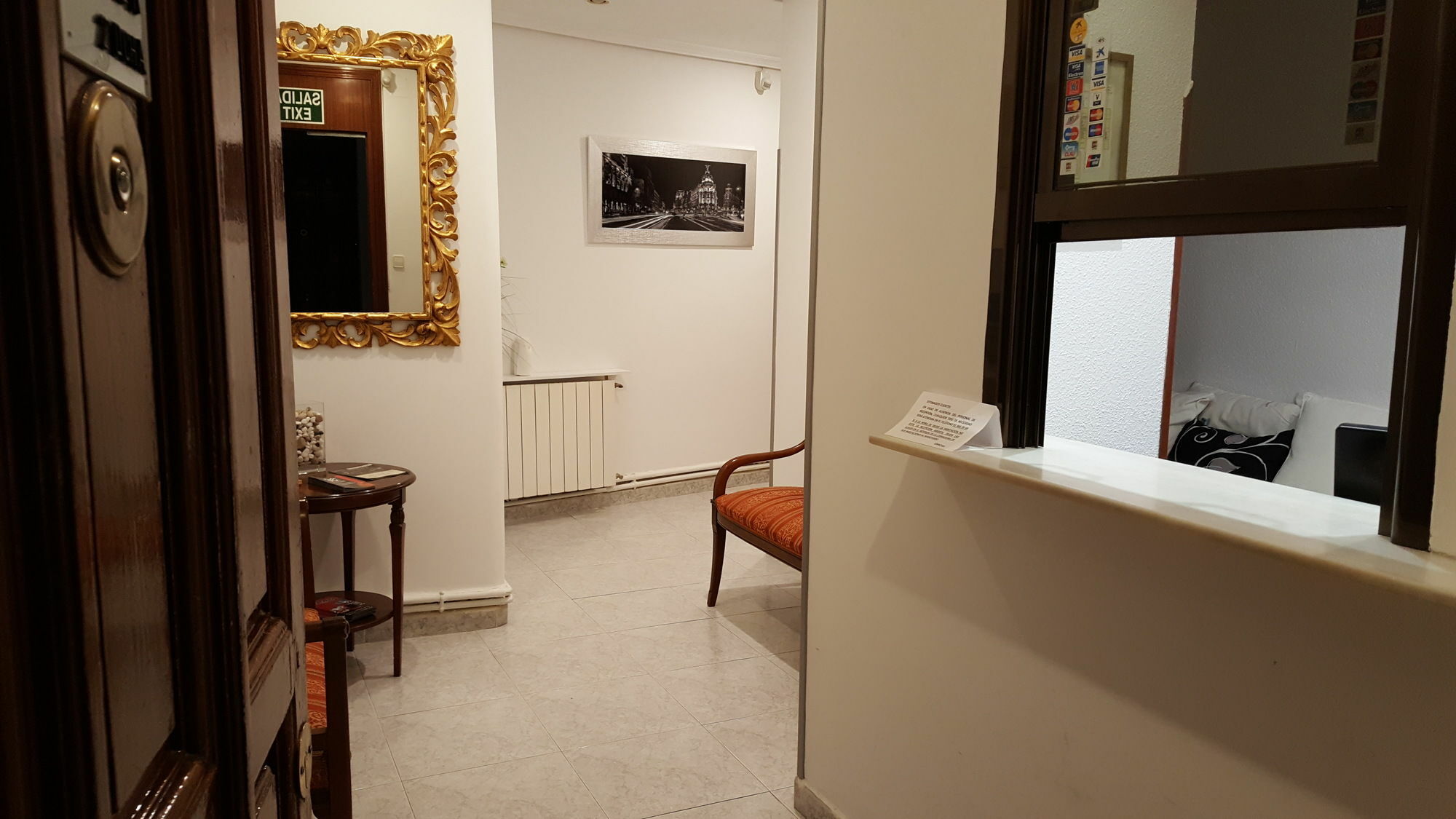 Hostal Rofer Μαδρίτη Εξωτερικό φωτογραφία