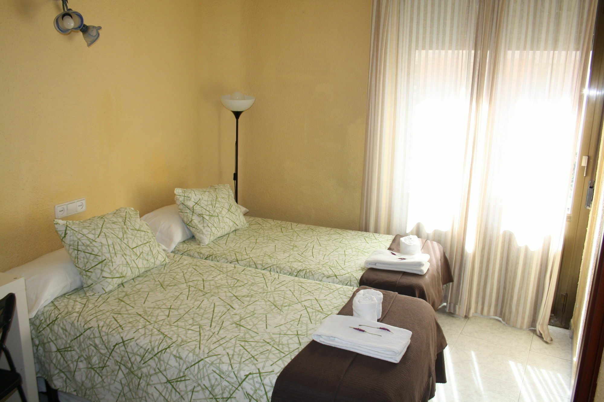 Hostal Rofer Μαδρίτη Εξωτερικό φωτογραφία
